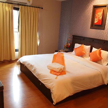 Lanna House Hotel Chiang Mai Quarto foto