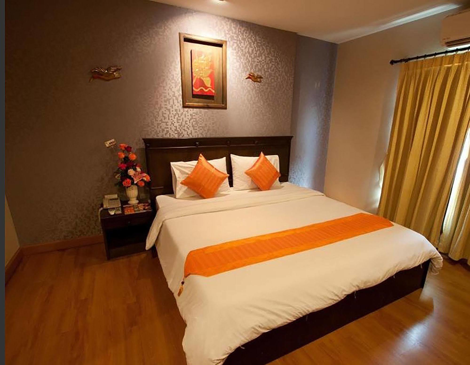 Lanna House Hotel Chiang Mai Exterior foto